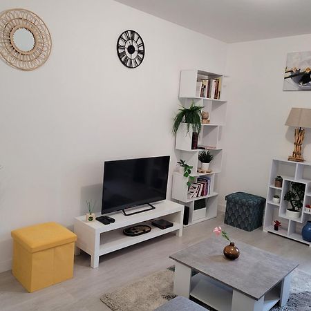 Cocooning House 204 Suite Green- Superb Studio Aeroport Paris Roissy Cdg, Parc Asterix, Chateau De Chantilly, Stade De France Survilliers Exterior foto